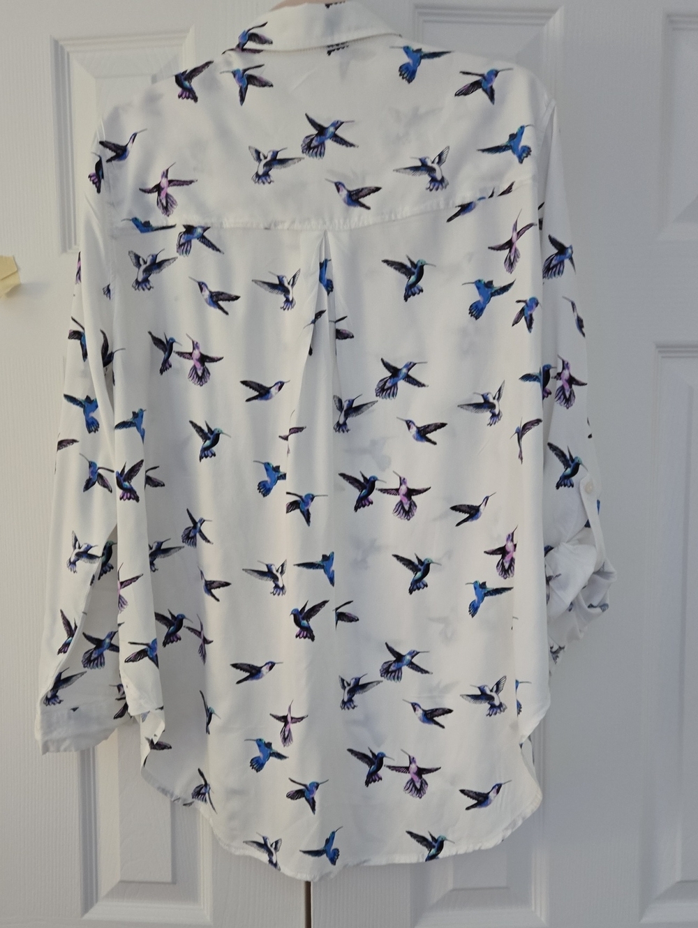 White Humming Bird Print Button-Up Blouse - Picture 4 of 4